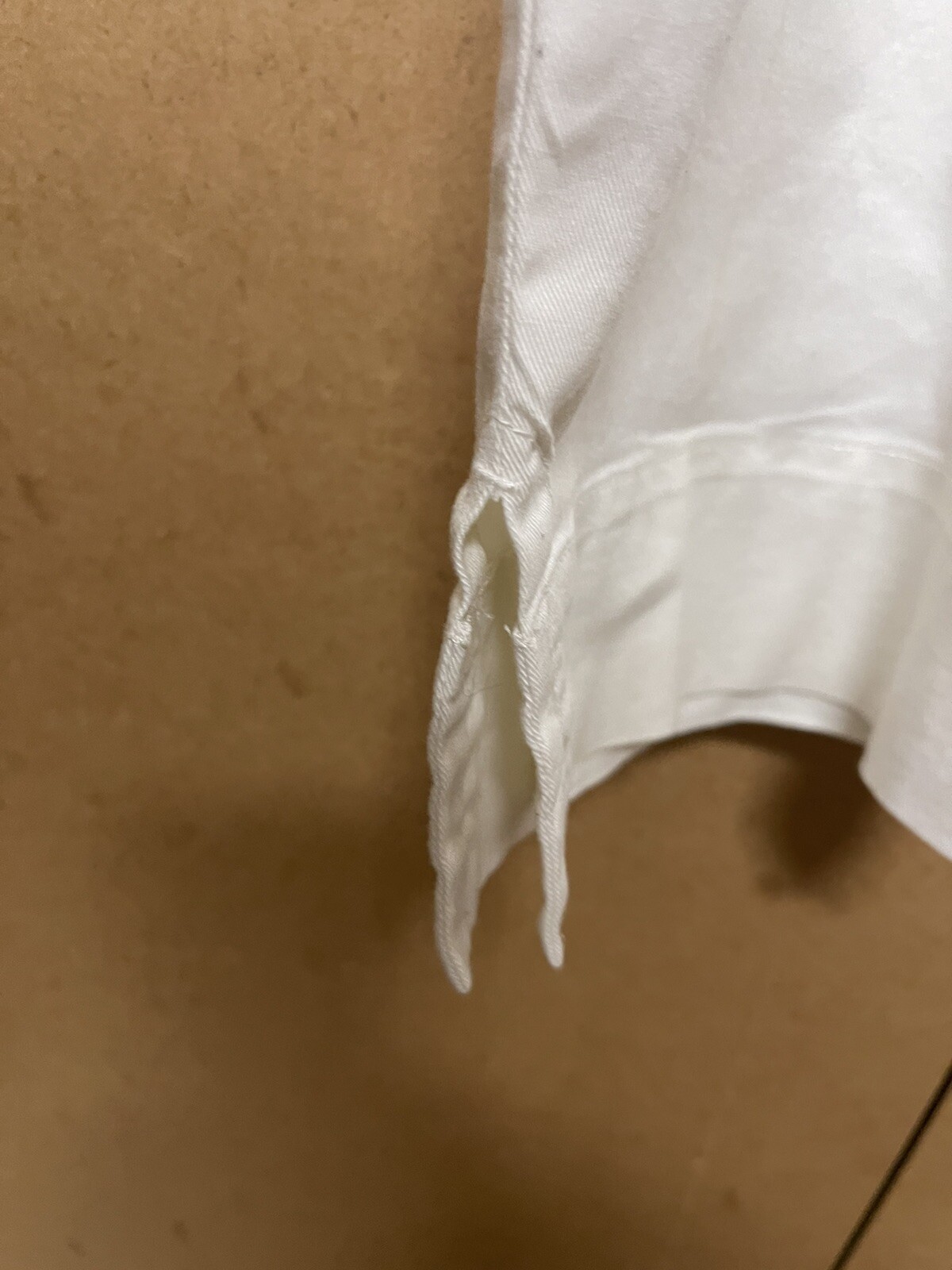 JH Collectibles Size 14 White Capri Zip Front Pants 97% Cotton/ 3% Spandex