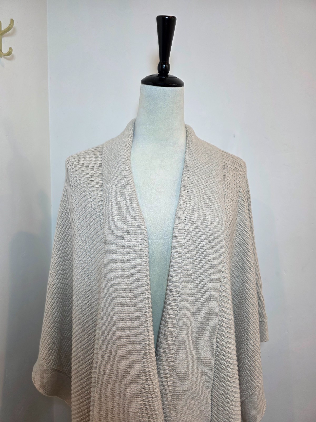 J. Jill Ruana Cape Poncho Sweater Beige One Size Neutral Cotton Blend Travel