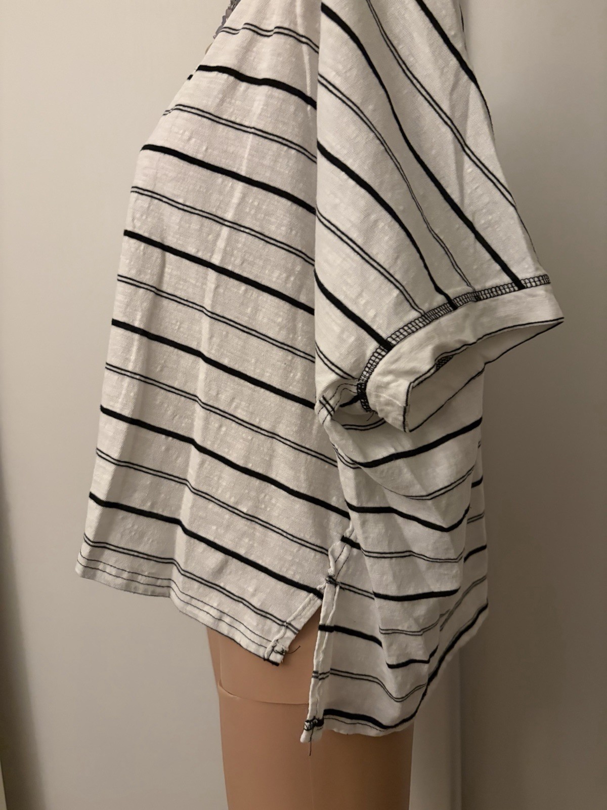 Blu Pepper Women’s Black/White Striped V-Neck Dolman SS 100% Cotton Top, L