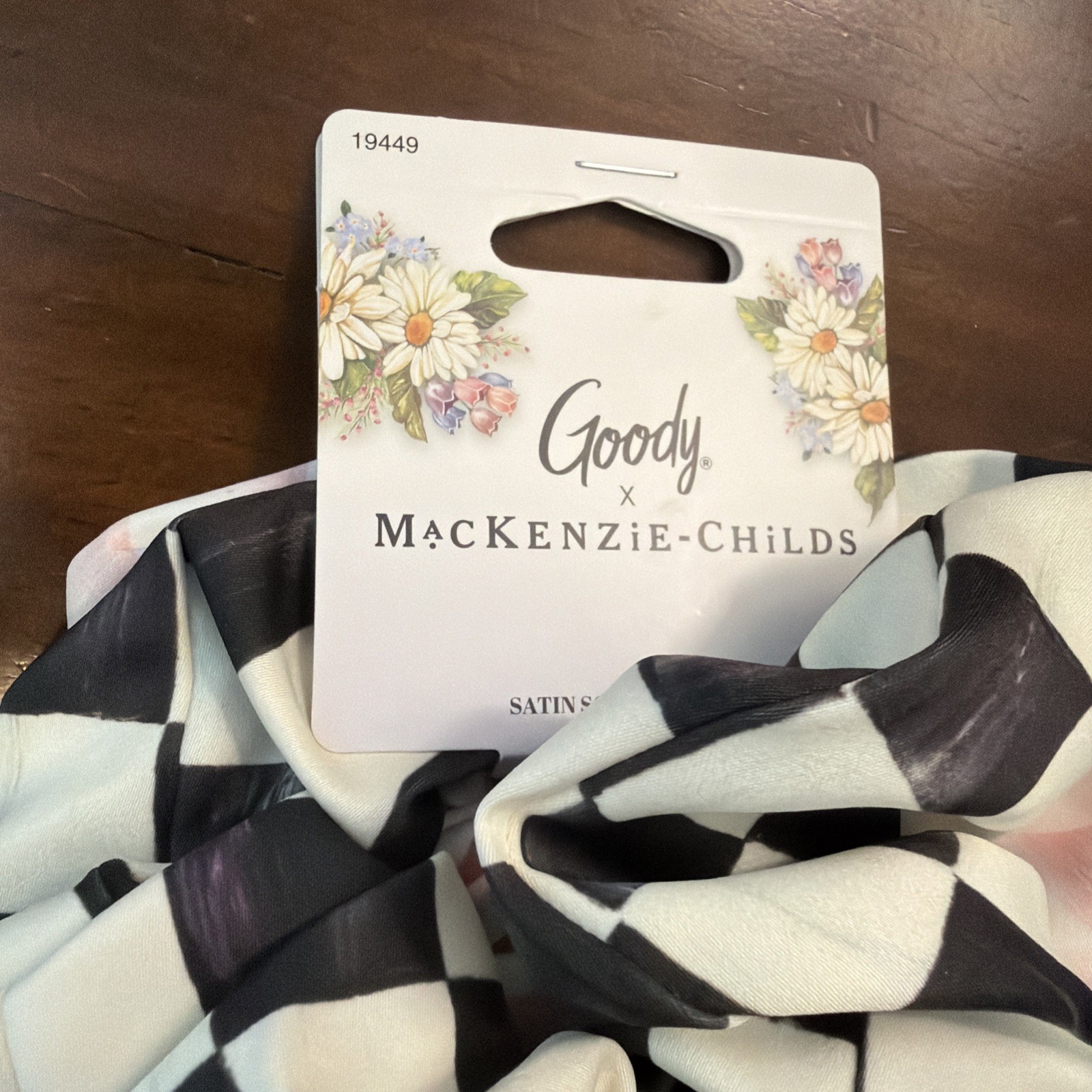 Goody X Mackenzie Childs 2pc Scrunchie Set Pink Black Check 🌸🩷🖤🌸