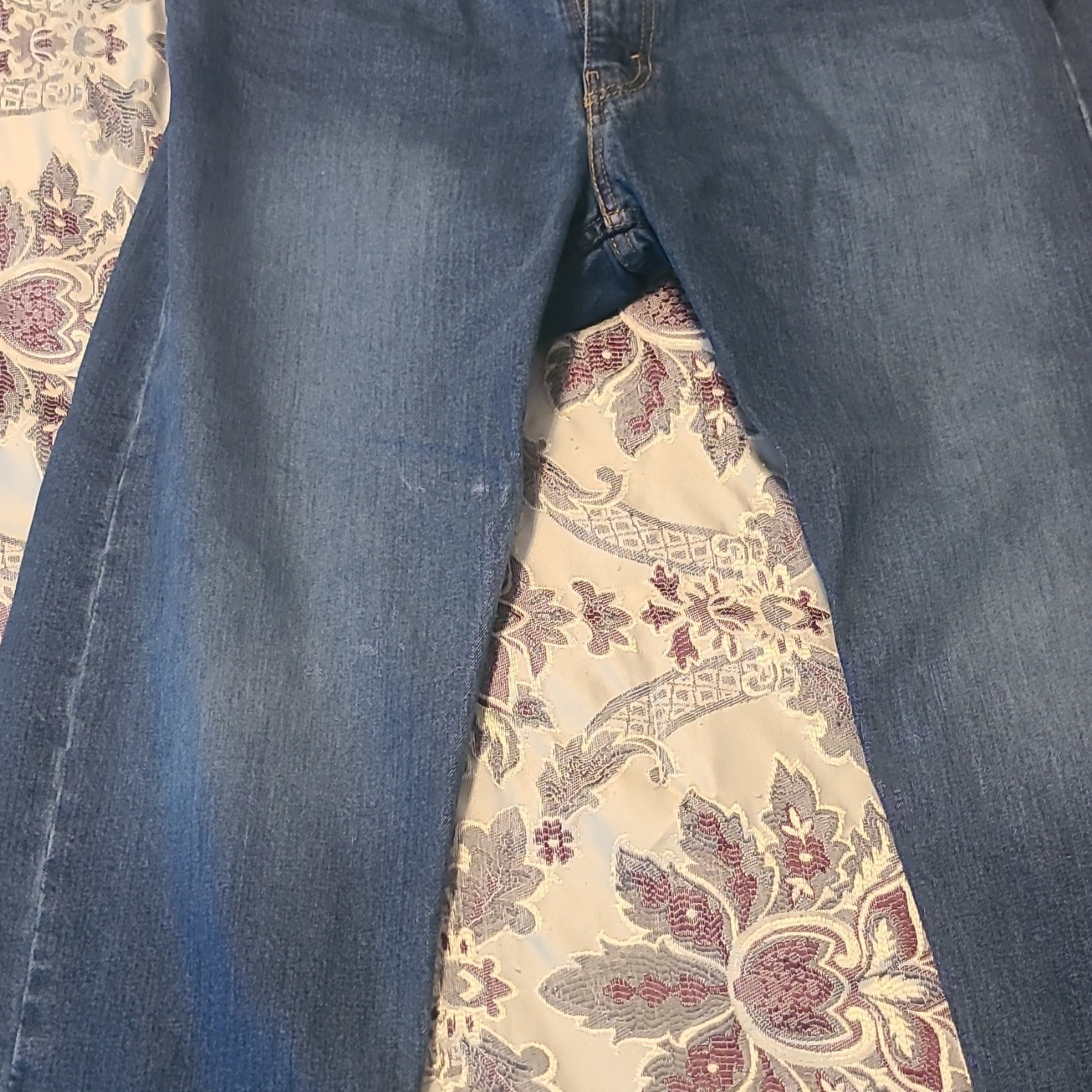 Levi’s 505 500 Series Men’s Blue Medium Wash Straight Fit 5-Pocket Jeans