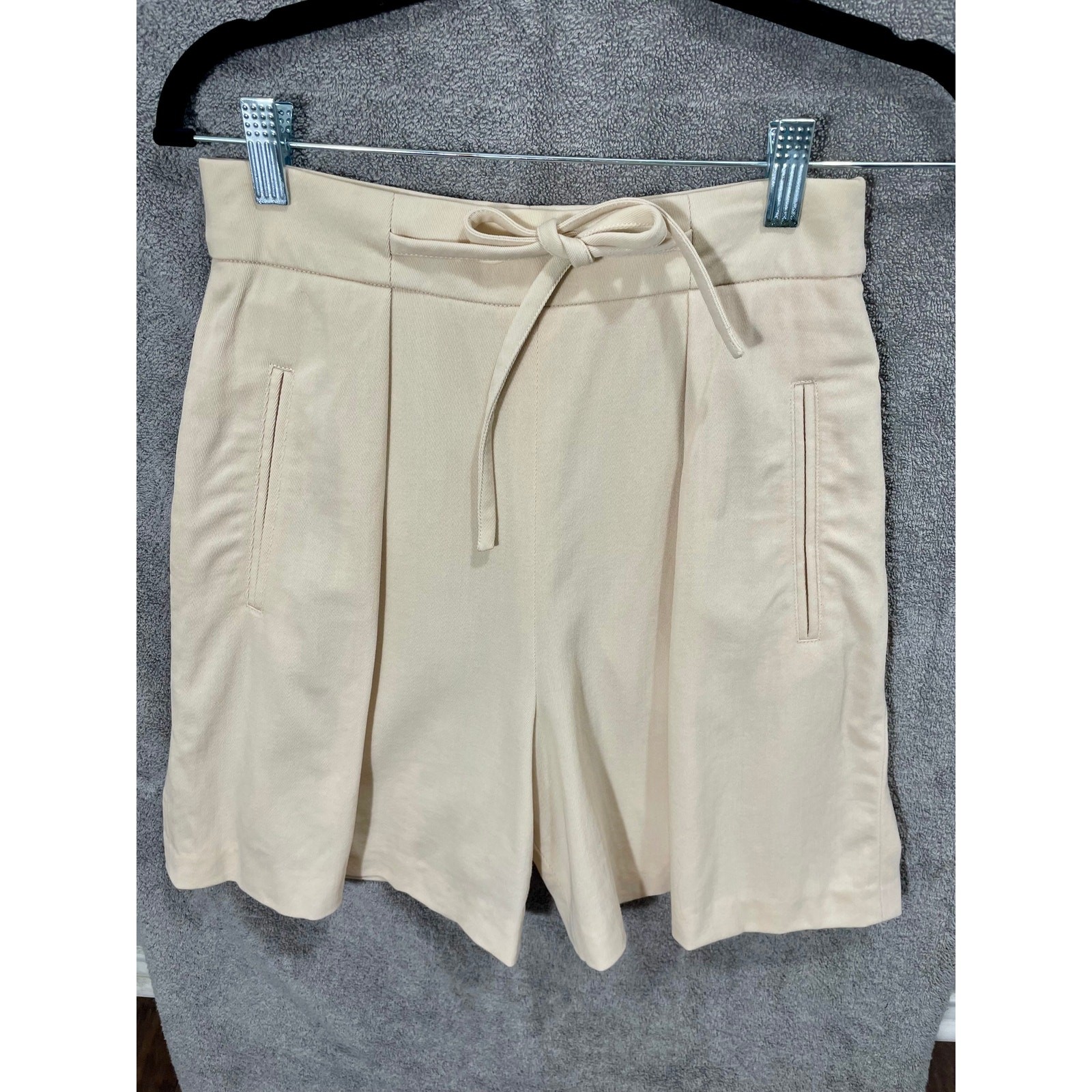 Vintage 90s Escada Margaretha Ley Ivory High-Rise Shorts EU 36/ US 4 Academia
