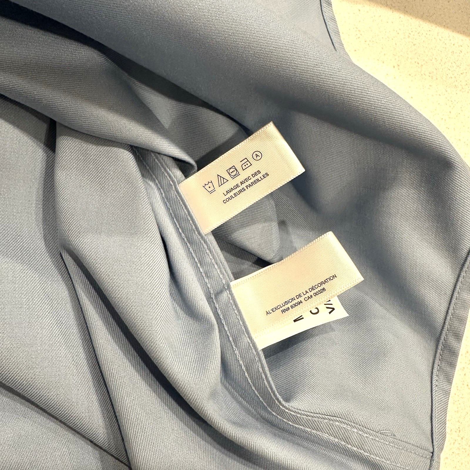 NEW Cutter & Buck Men’s Large Easy Care Blue Button Up Shirt Polyester Blend