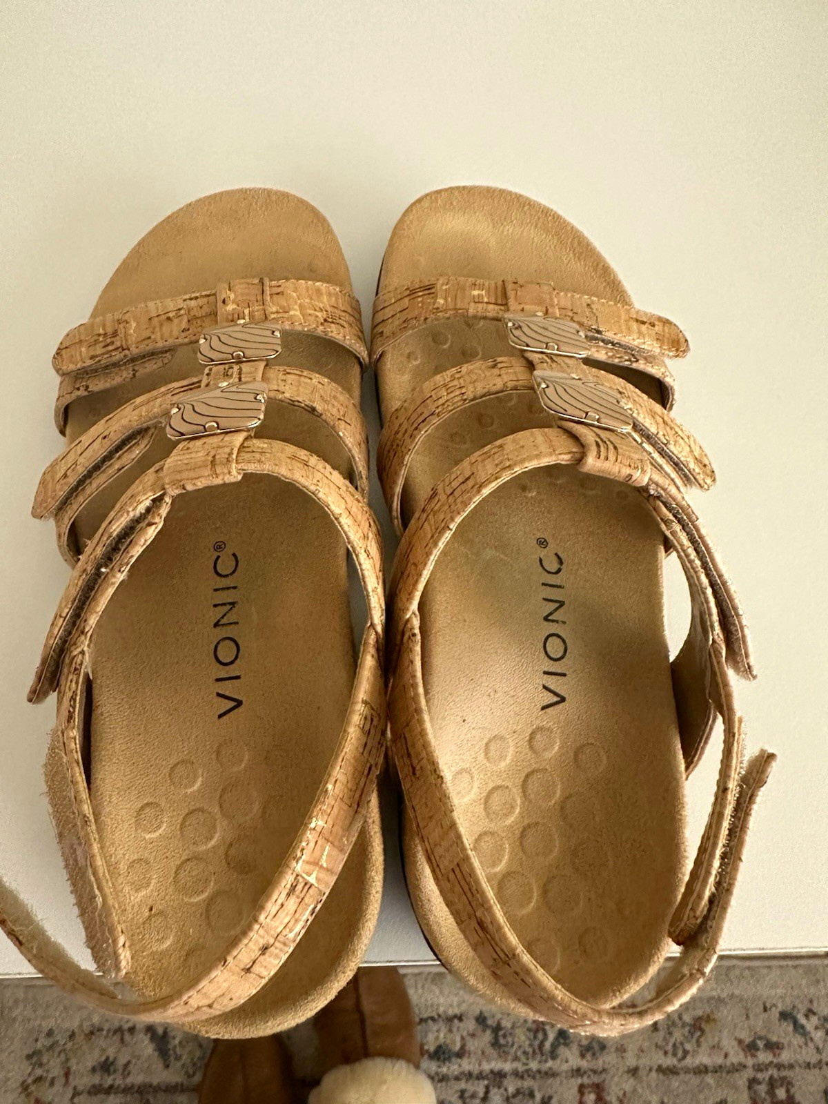 Vionic Women’s Strappy Hook & Loop Cork Sandals Beige/Tan Size 8 Rubber