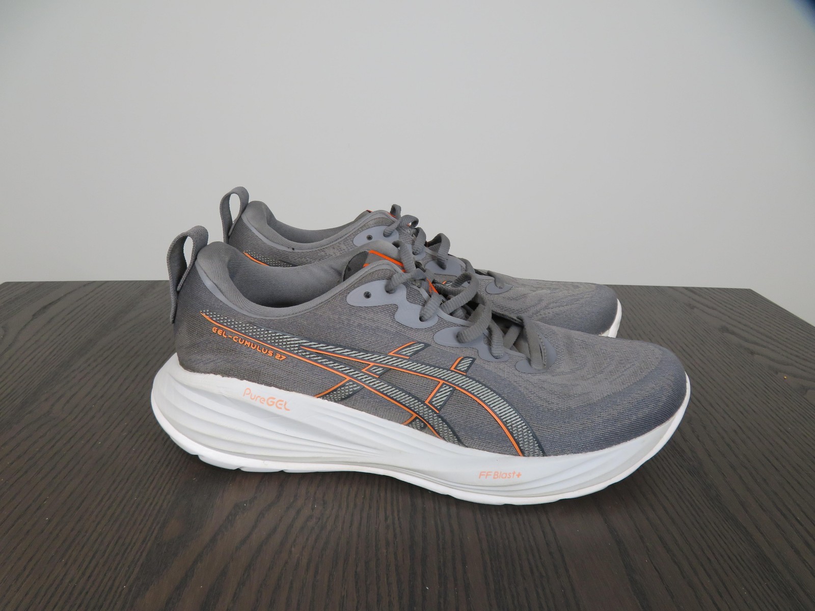 Asics Gel-Cumulus 27 Shoes Mens Size 9.5 Gray Running Sneakers 1011B960 Gym