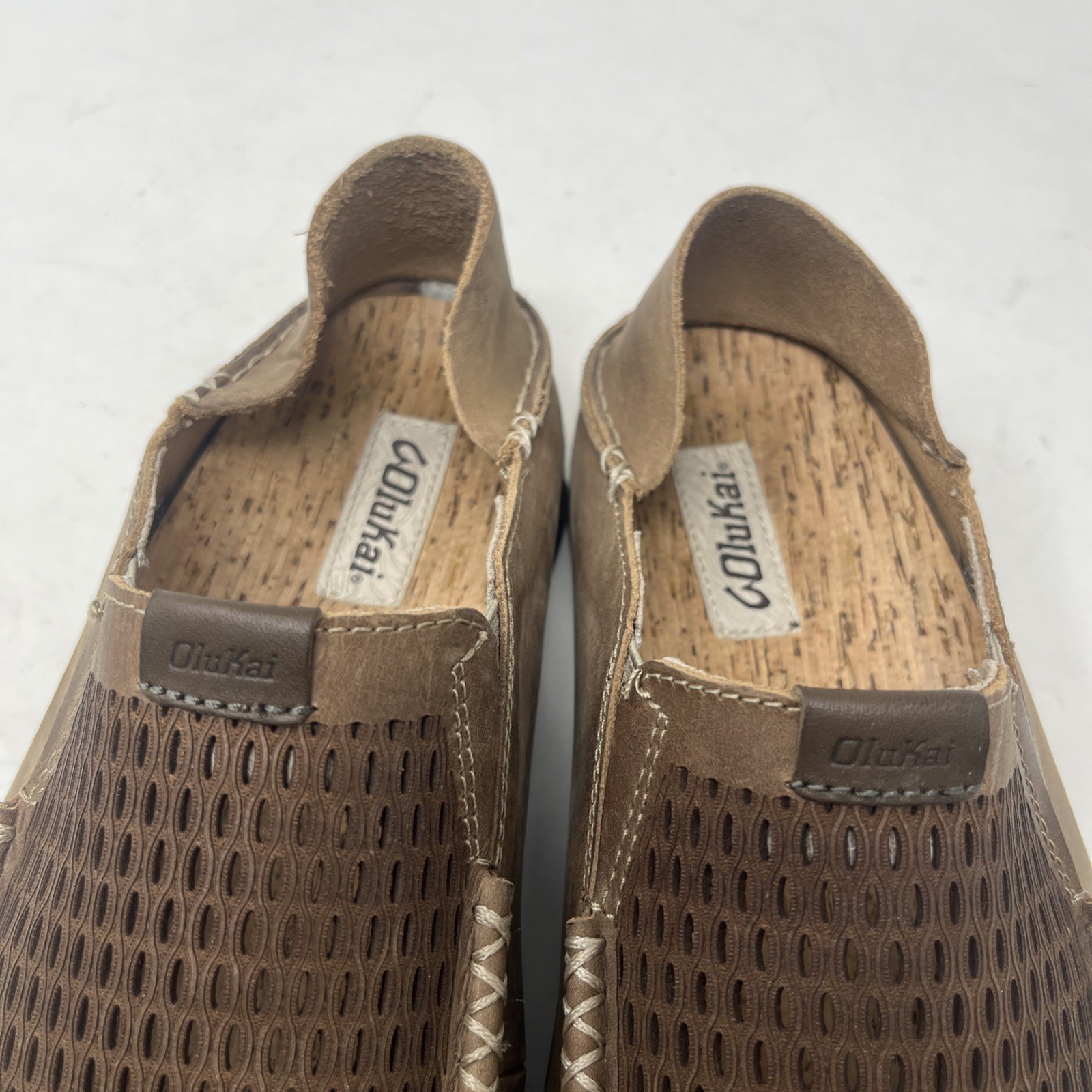OluKai Moloa Aho Men’s 12 Nubuck Leather Slip On Loafers Clay Husk Walking