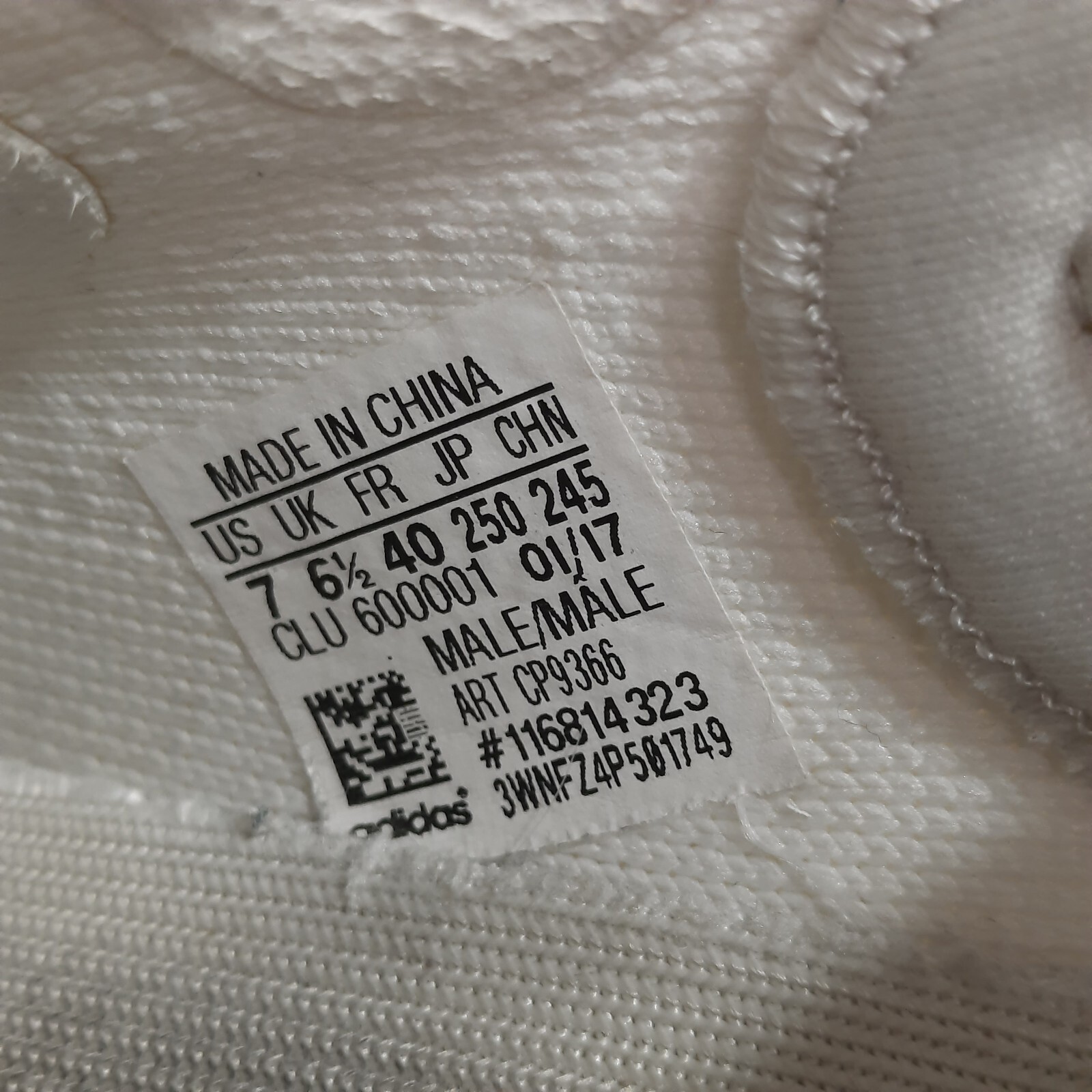 Adidas Yeezy Boost 350 V2 Mens Size 7 Shoes Cream Triple White Athletic Sneakers