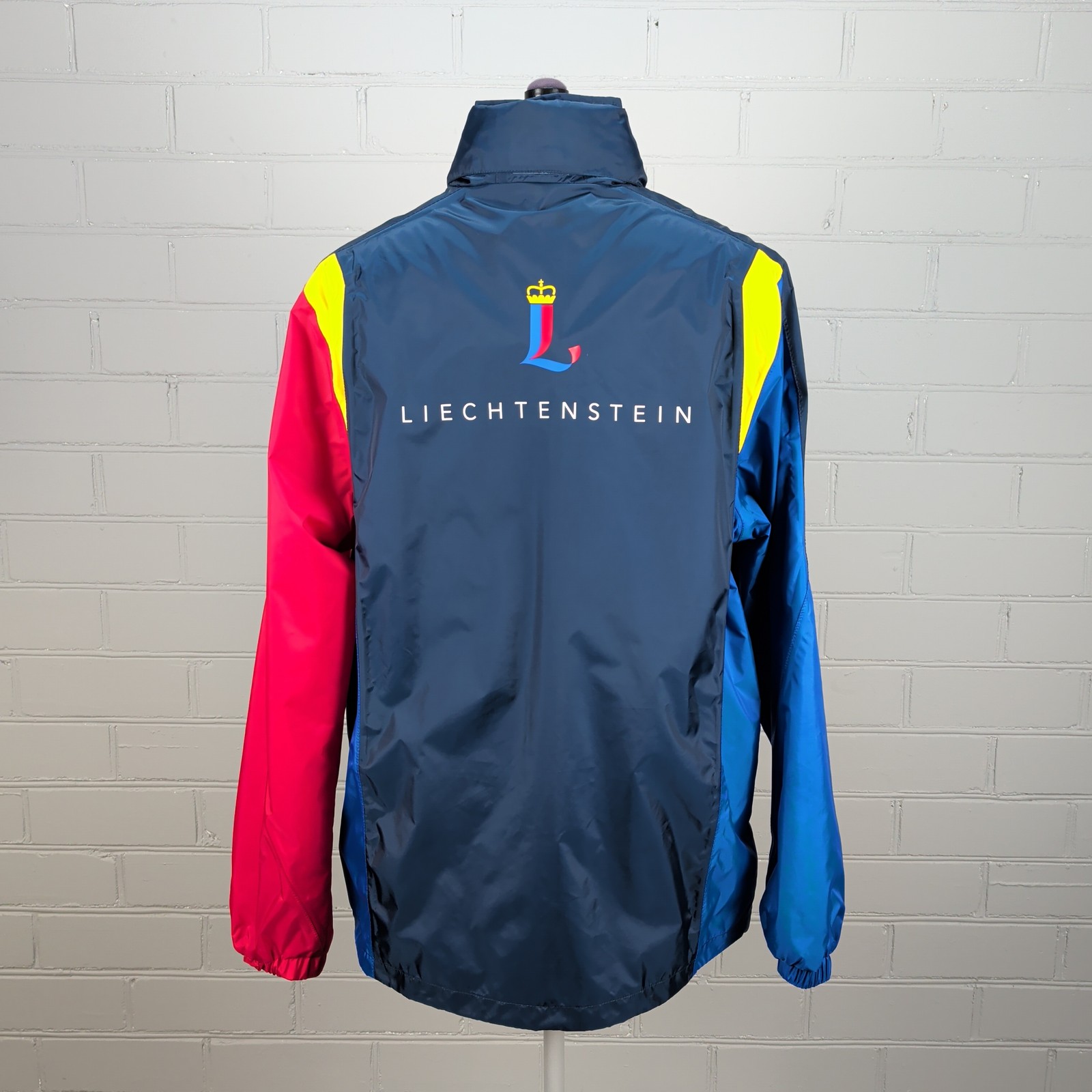 Erima Liechtenstein Olympic Lightweight Raincoat Jacket Blue Red Men Large 42 in
