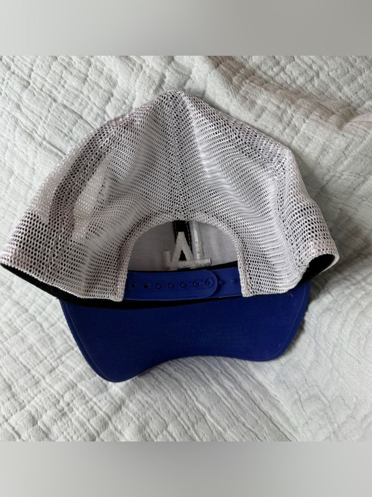 Los Angeles Dodgers Trucker Hat Blue White Snapback Mesh Cap Fan Favorite MLB