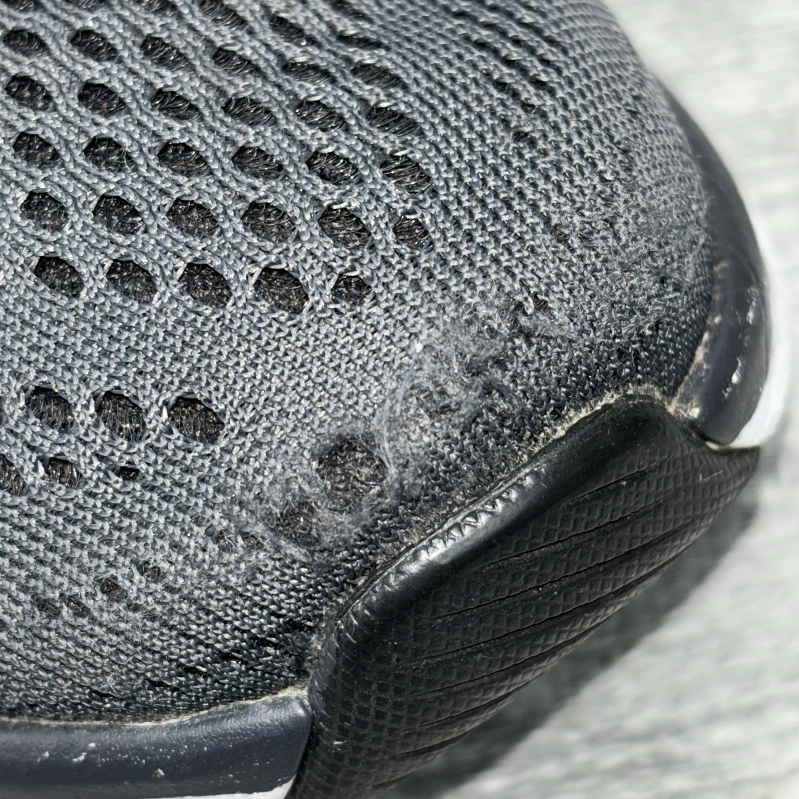Hoka One One Arahi 3 Running Shoe Womens Size 7.5 Gray Athletic Gym Sneaker
