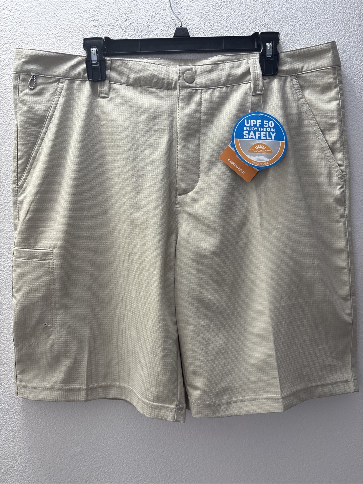 COLUMBIA PFG Omni Shade Shorts Mens Tamiami Beige Size 38/ins 10