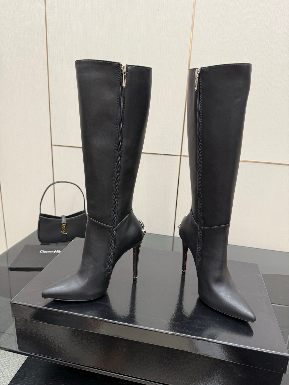 cesare paciotti dagger heels