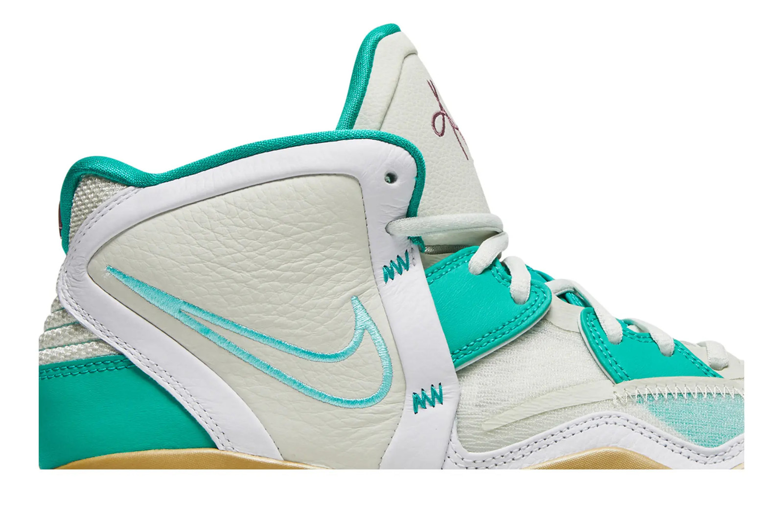 Nike Sue Bird x Kyrie Infinity EP Golden Tribute DC9134-002 Available Now