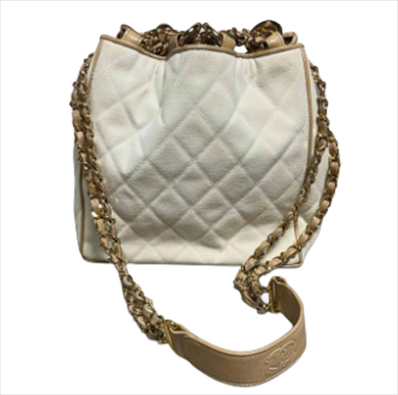 CHANEL Chain Shoulder Bag Leather Matelasse Ivory Beige Size: W:8.7 × H:7.9 in.