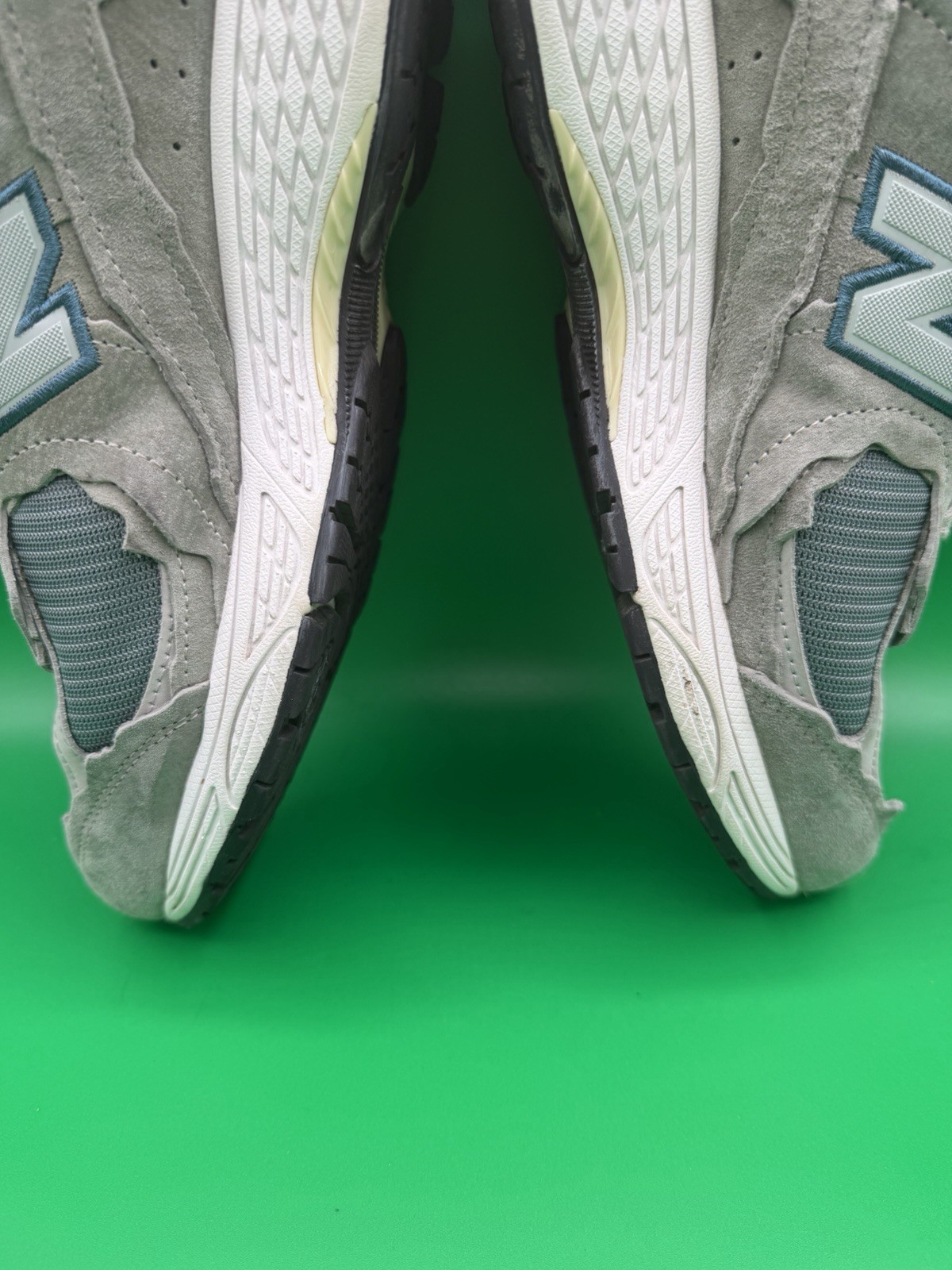 New Balance Men’s 2002R Protection Pack – Mirage Gray Shoes M2002RDD SZ 11