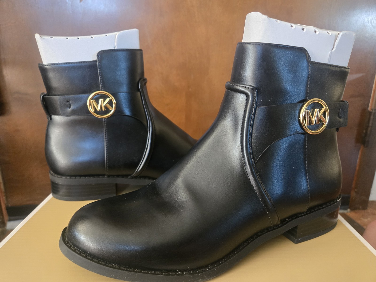 1/7Michael Kors Carmen black leather ankle boho festival classic booties Size 7