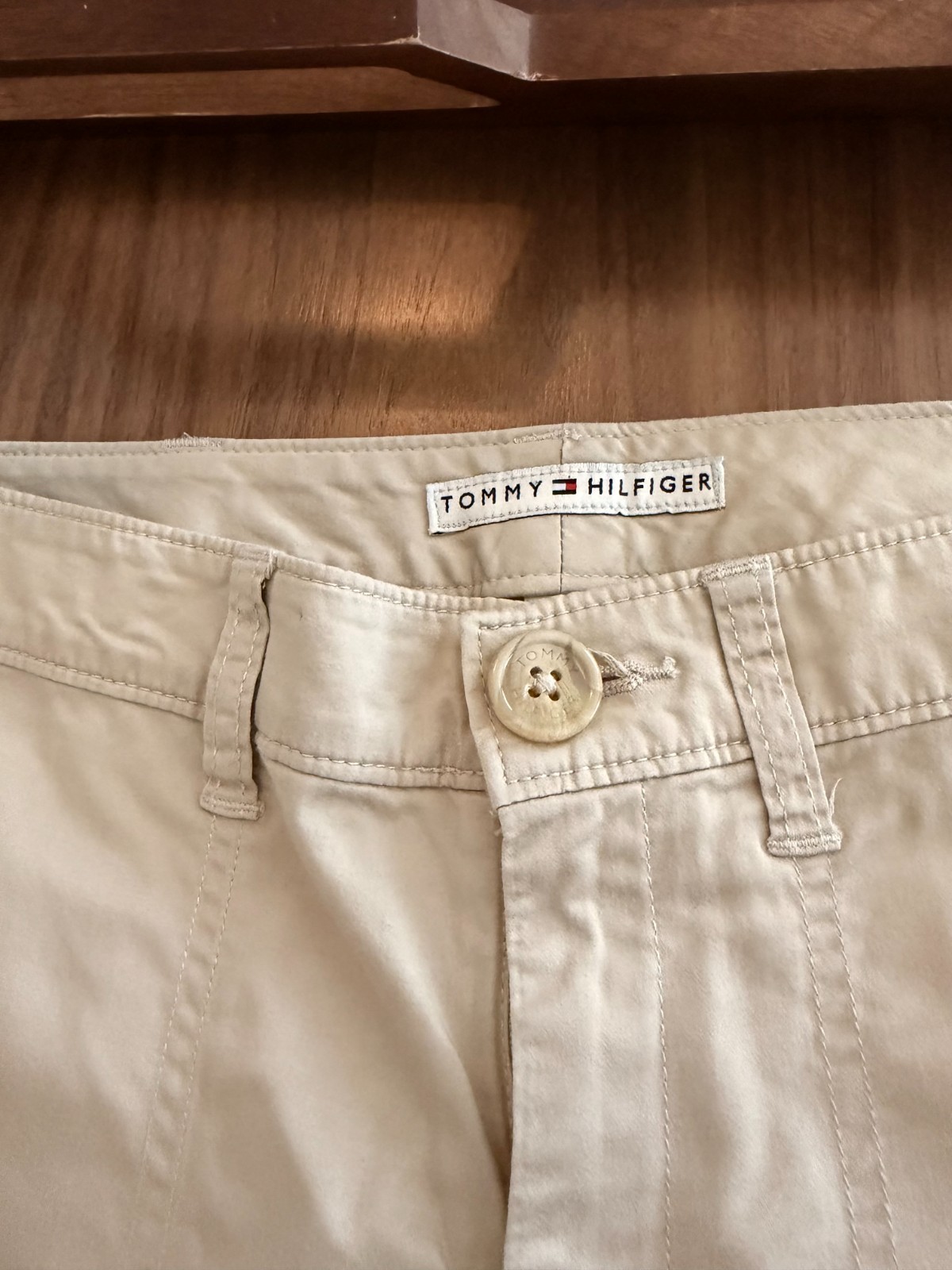 Tommy Hilfiger Women’s Wide Leg Khaki Pants – Size 6 – Classic Cotton Stretch