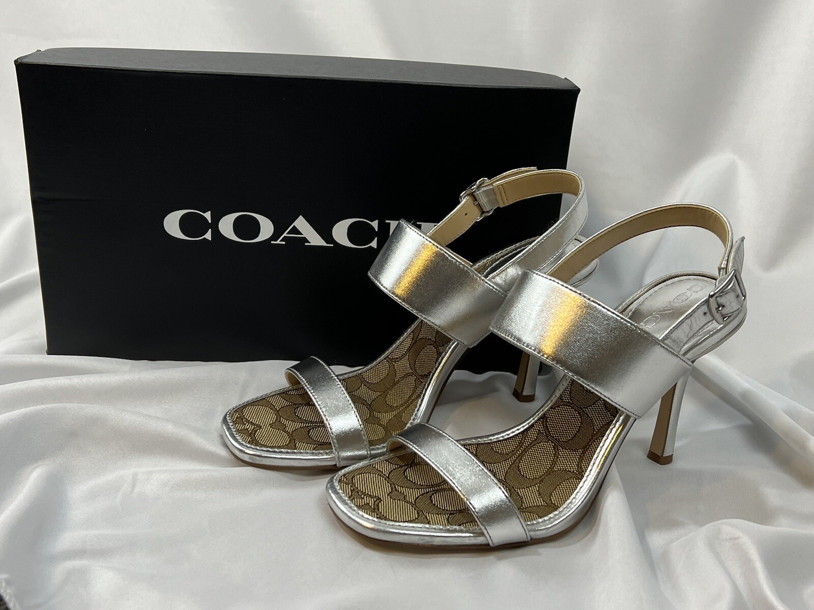COACH Rori Sandal In Silver Metallic Silver CM689 US 7.0