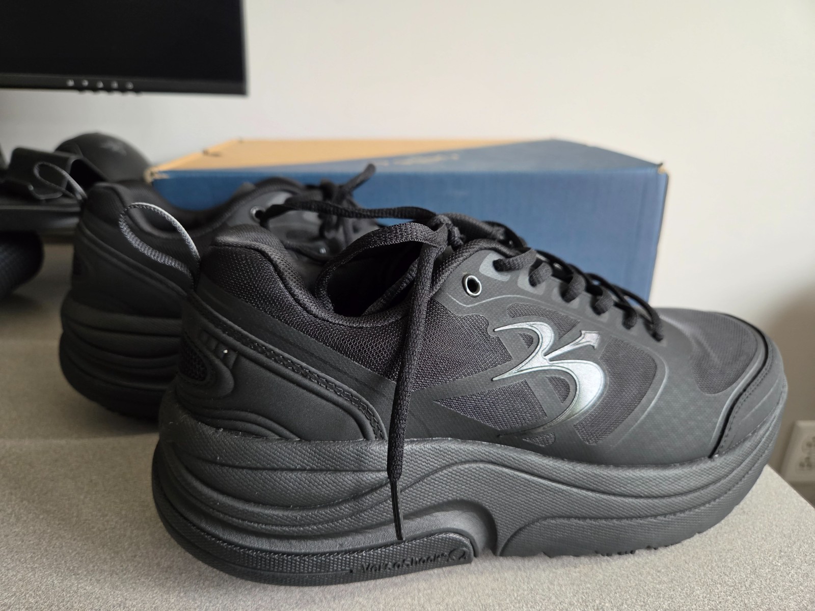 Gdefy Gravity Defyer ION Slip Resistant