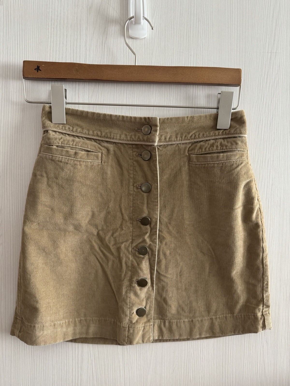 Wilfred Free Button Front Corduroy Mini Skirt Women’s Size 2 Brown Trendy #2681