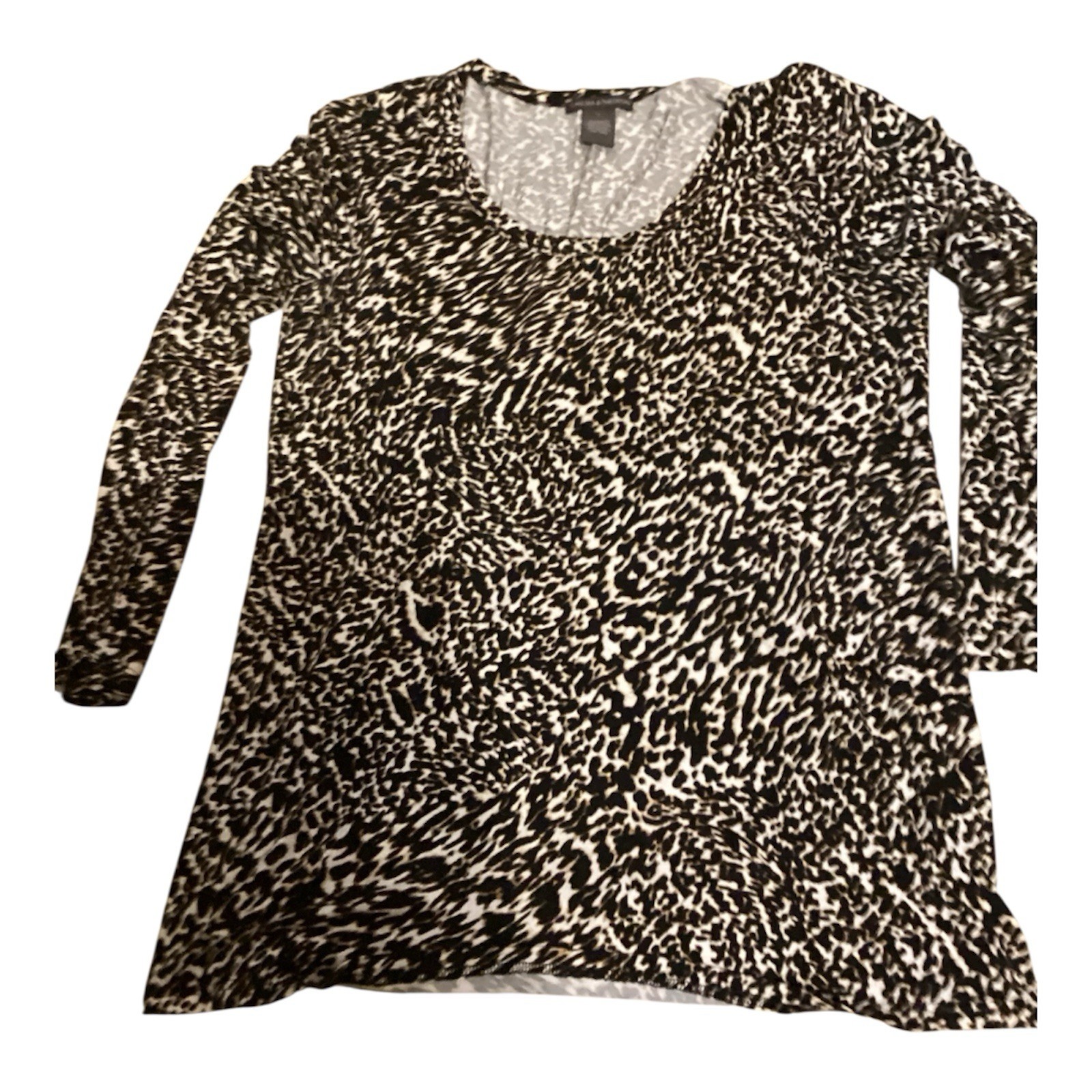 chelsea & theodore Women’s Leopard Print – Large Blouse