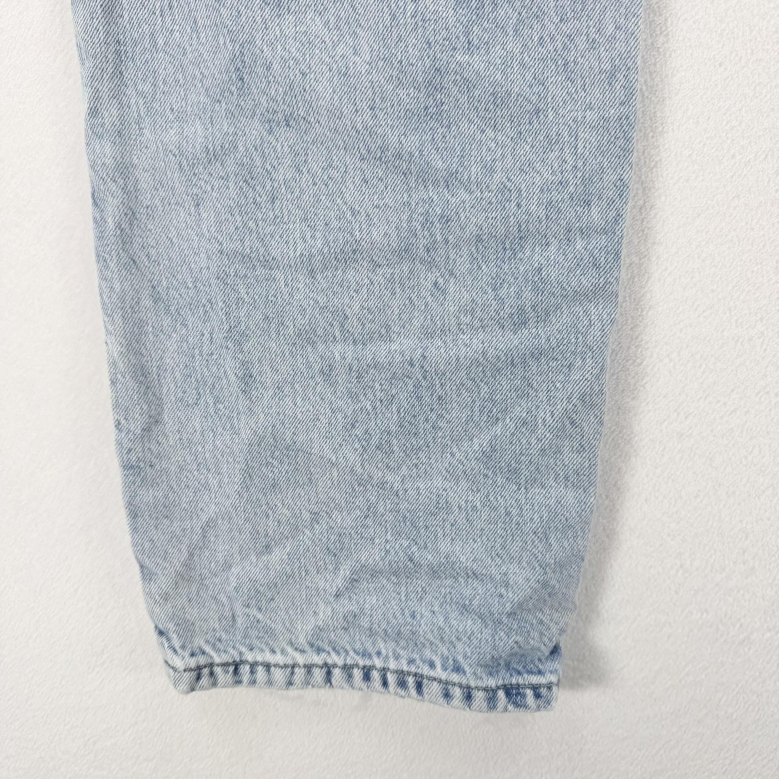 Levi’s Low Pro Straight Jeans Womens 28 Blue Light Wash Denim Low Rise Relaxed