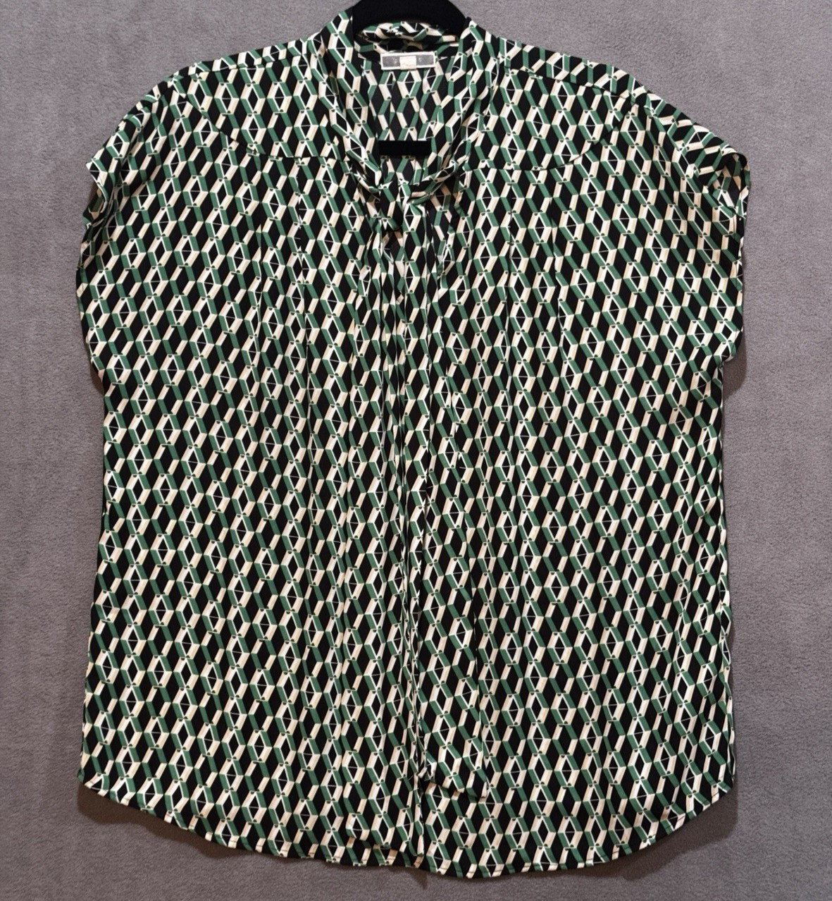 Pleione Women’s Geometric Print V Neck Tie Tunic Top Shirt Blouse Large Career