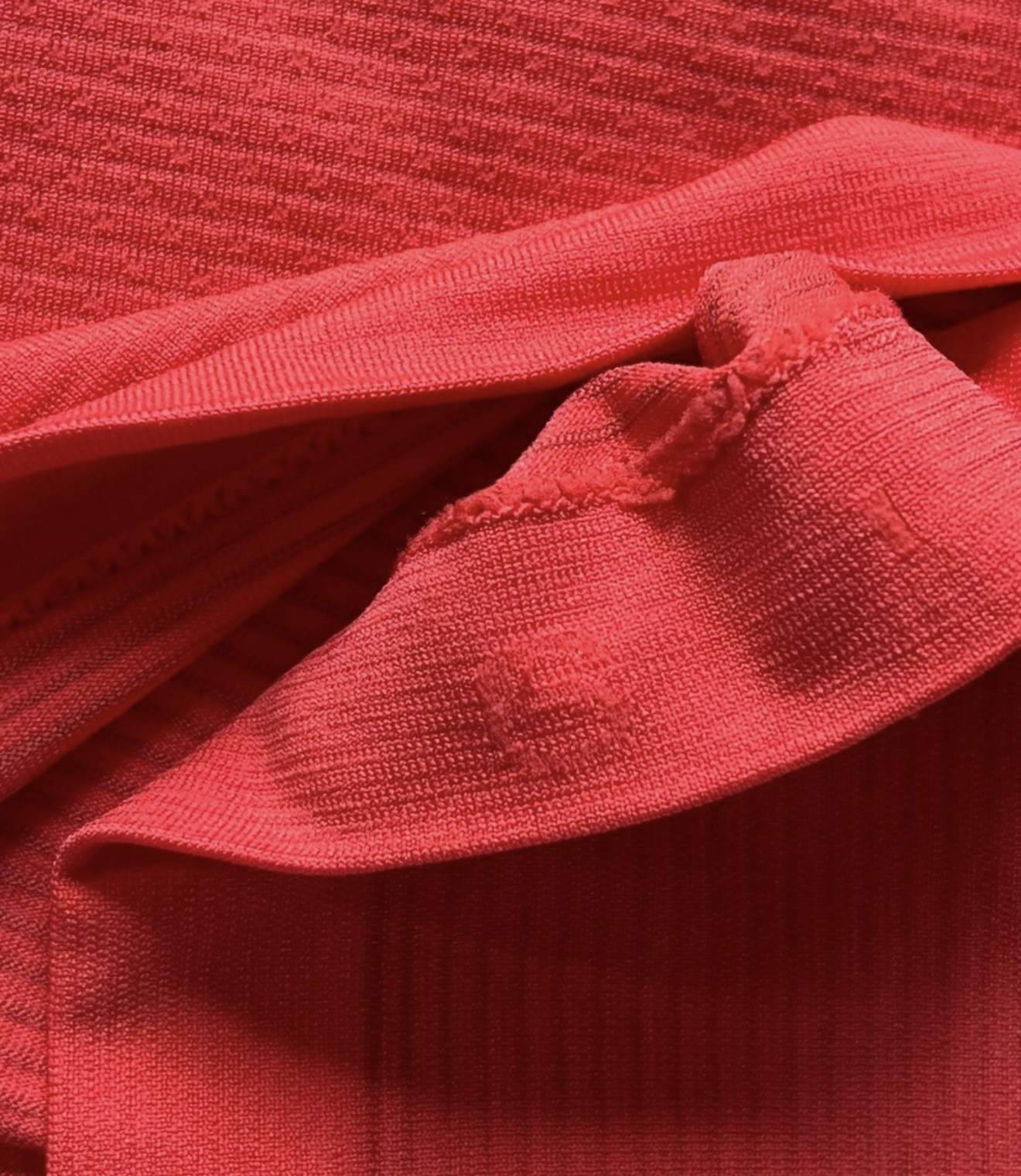 Lululemon Swiftly Tech Racerback Tank Top 2.0 *Race Length Size 6 Coral Red