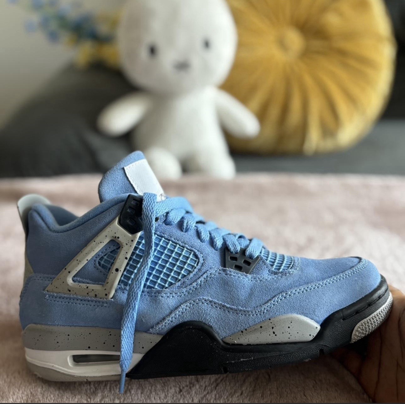 Jordan 4 Retro Blue