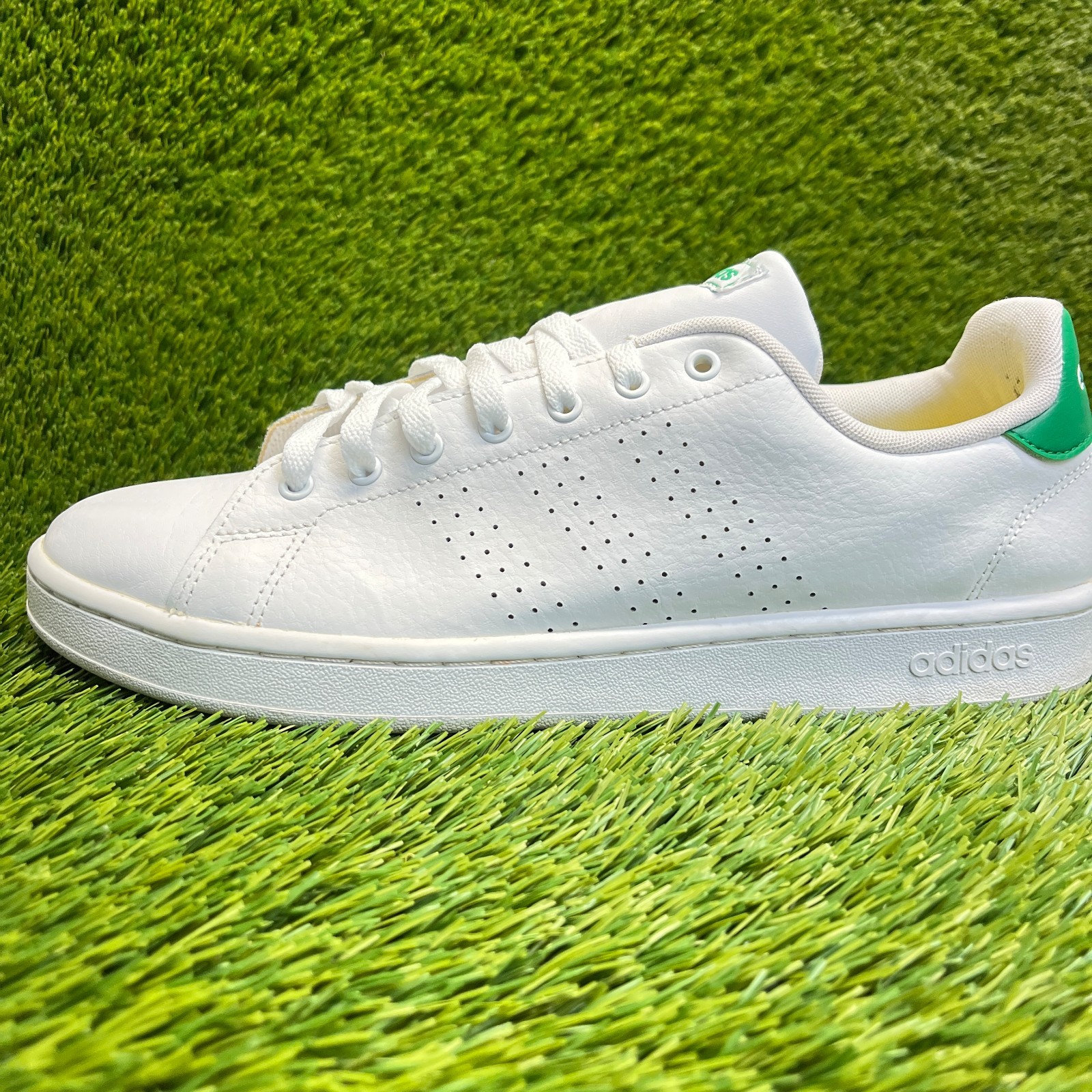 Adidas Advantage Mens Size 11.5 White Green Athletic Leather Shoes Sneakers