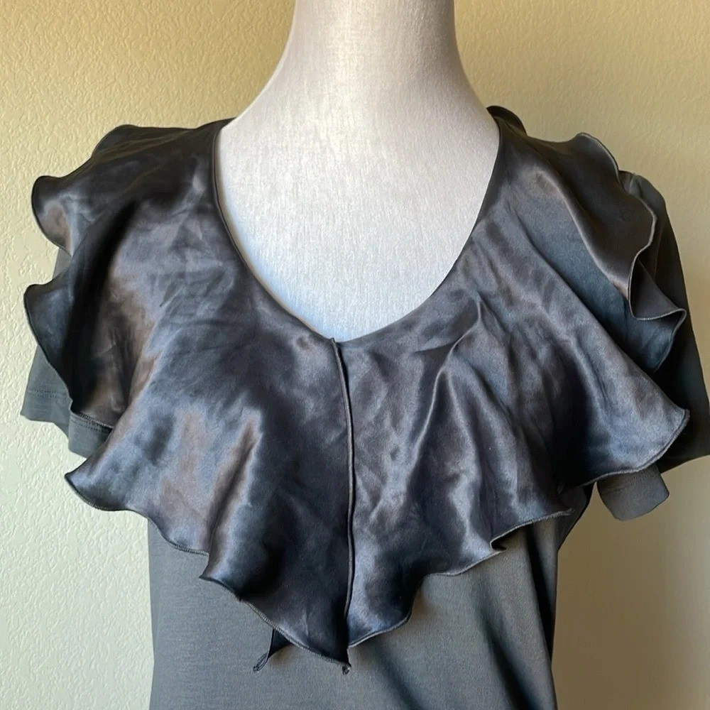 Salvatore Ferragamo gray short sleeve ruffle collar blouse size large