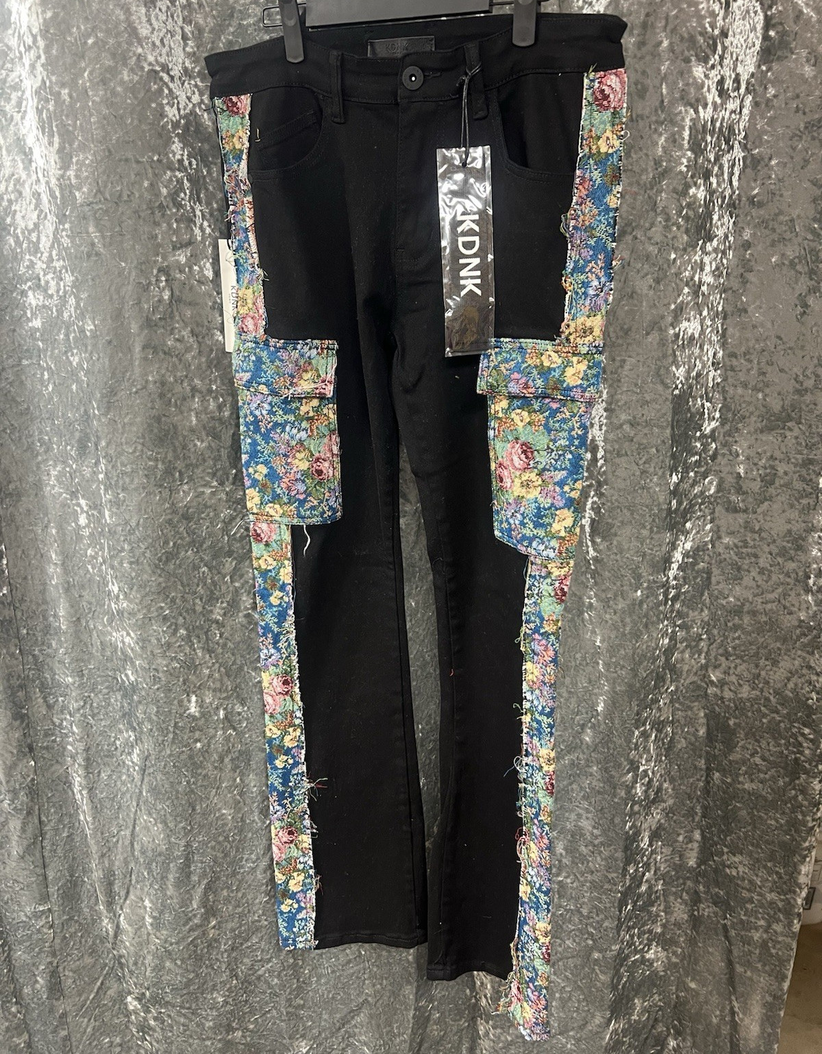 KDNK Men’s Black Skinny Denim Jeans Multicolor Floral Cargo Pockets Dark Wash
