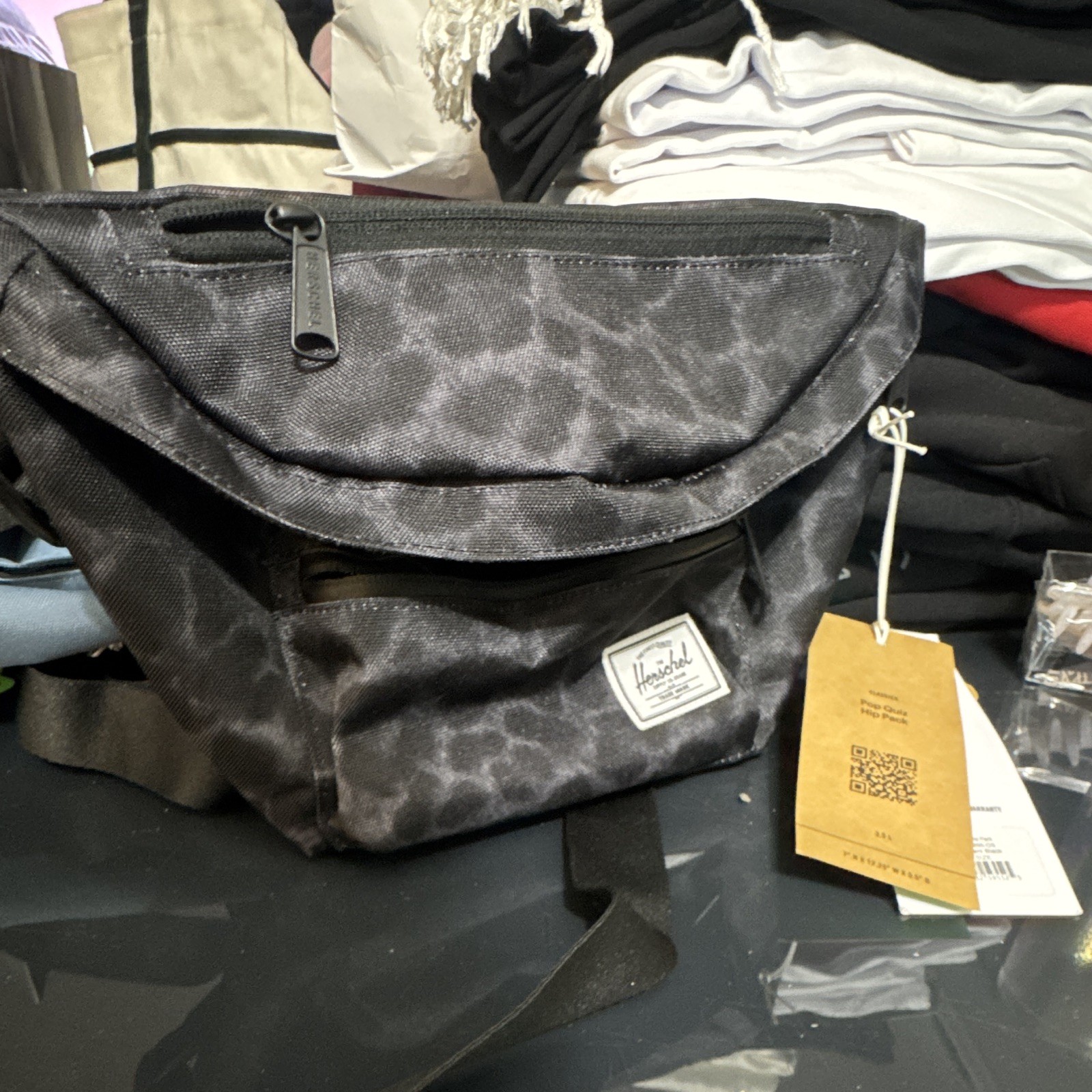 Herschel Pop Quiz Hip Pack Belt Bag Leopard Print Black Zip Adjustable Strap