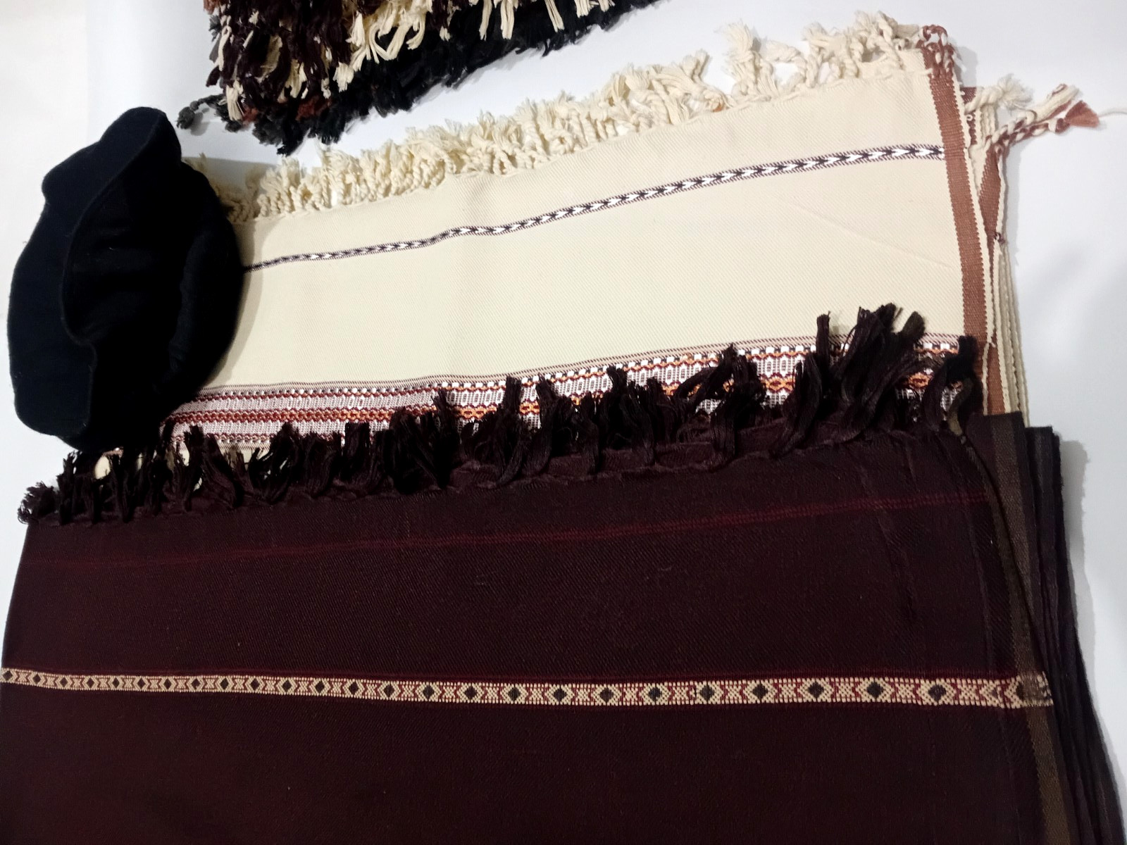 Afghan Chitrali Pakol Hat 100% Wool + 2 Handmade Tribal Shawls