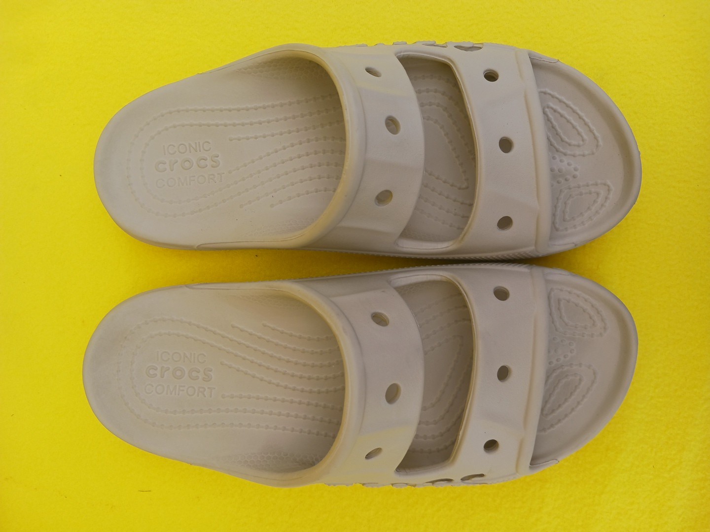 Crocs Unisex Baya Slide Sandal / Shower Shoes M6 W8 Great Condition!