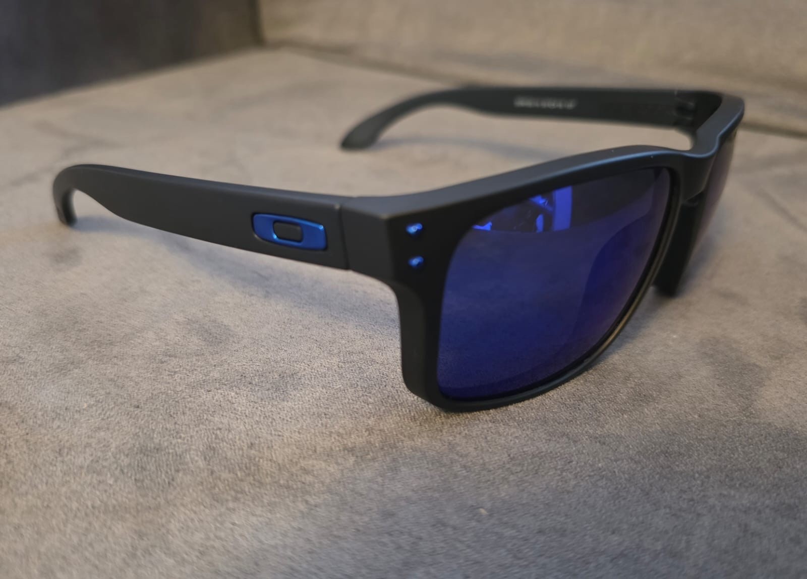 oakley black sunglasses