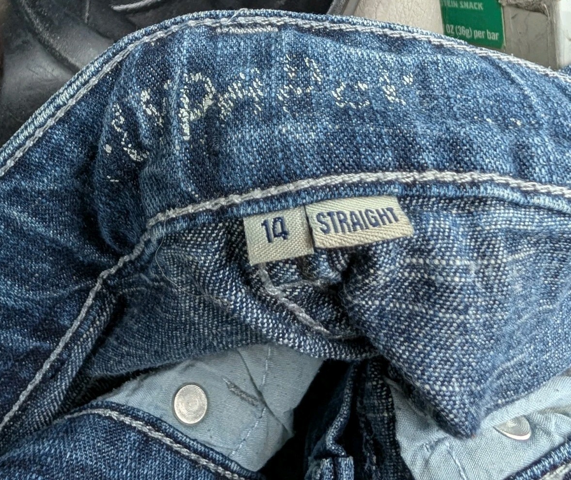 FLY PAPER Straight Mid Rise Med Wash Blue Denim Jeans Women’s Size 14