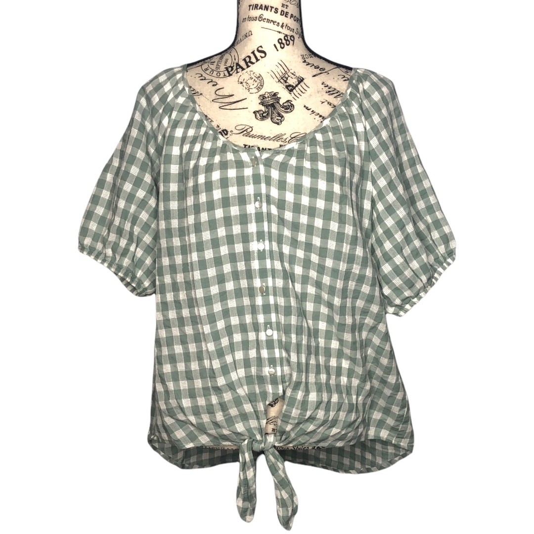 Brina & Em (L) Concetta Tie Front Top – Checkered Short Sleeve Button Front