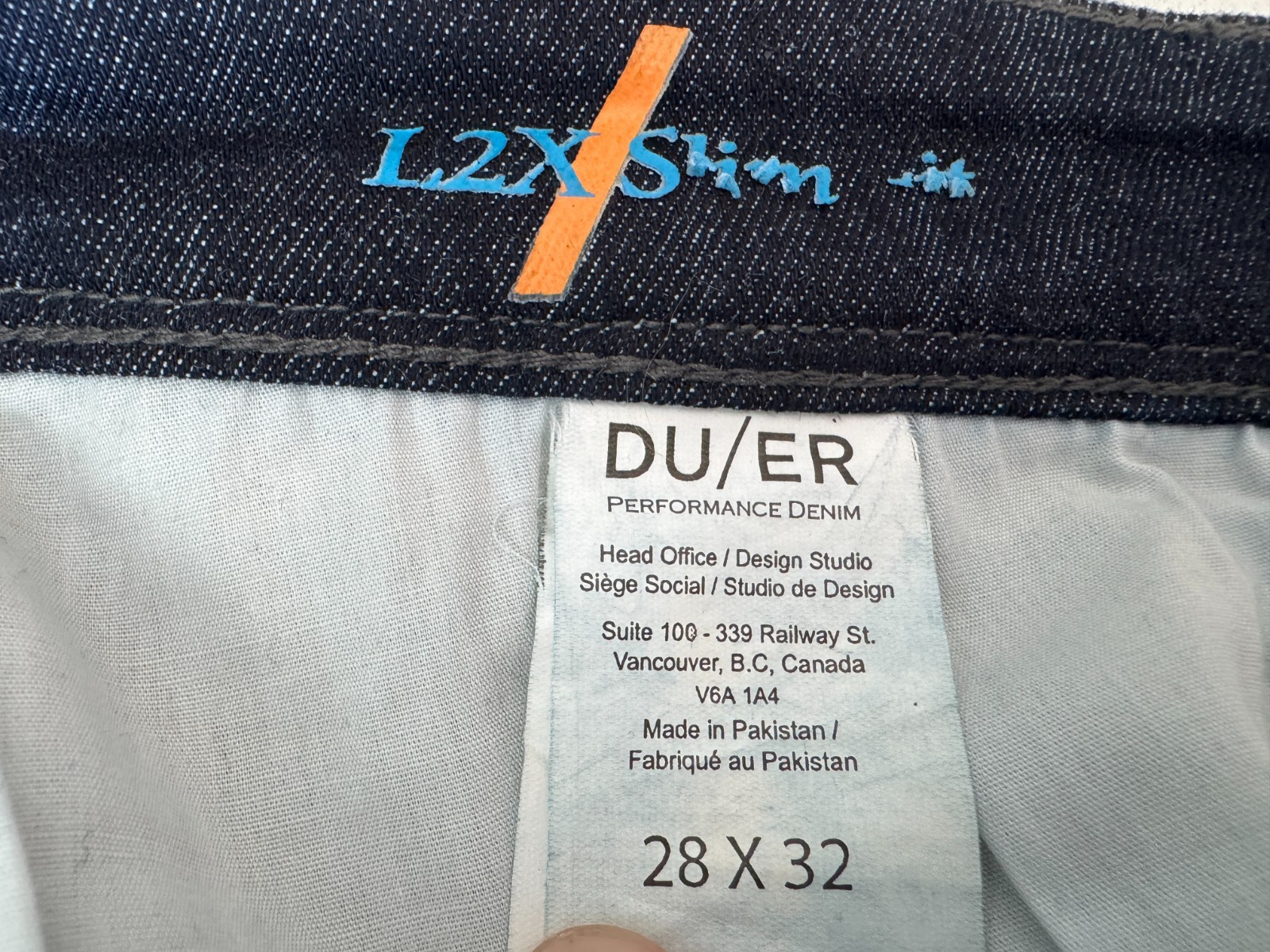 DU/ER or DUER Jeans for men 28×32 Black In Excellent Condition