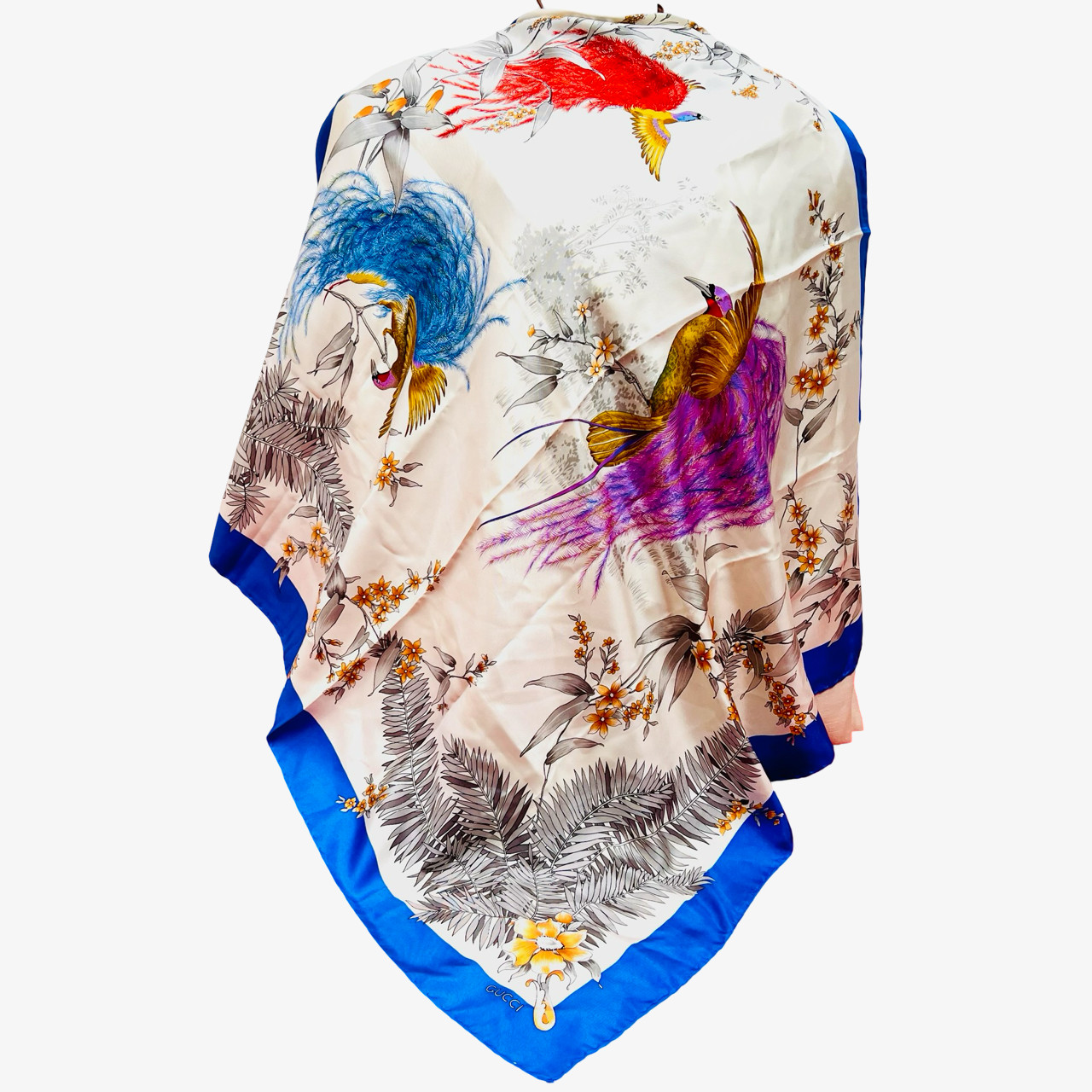 Beautiful Birds Paradise Gucci 100% Silk Satin Scarf 34″ Ivery Blue (45)