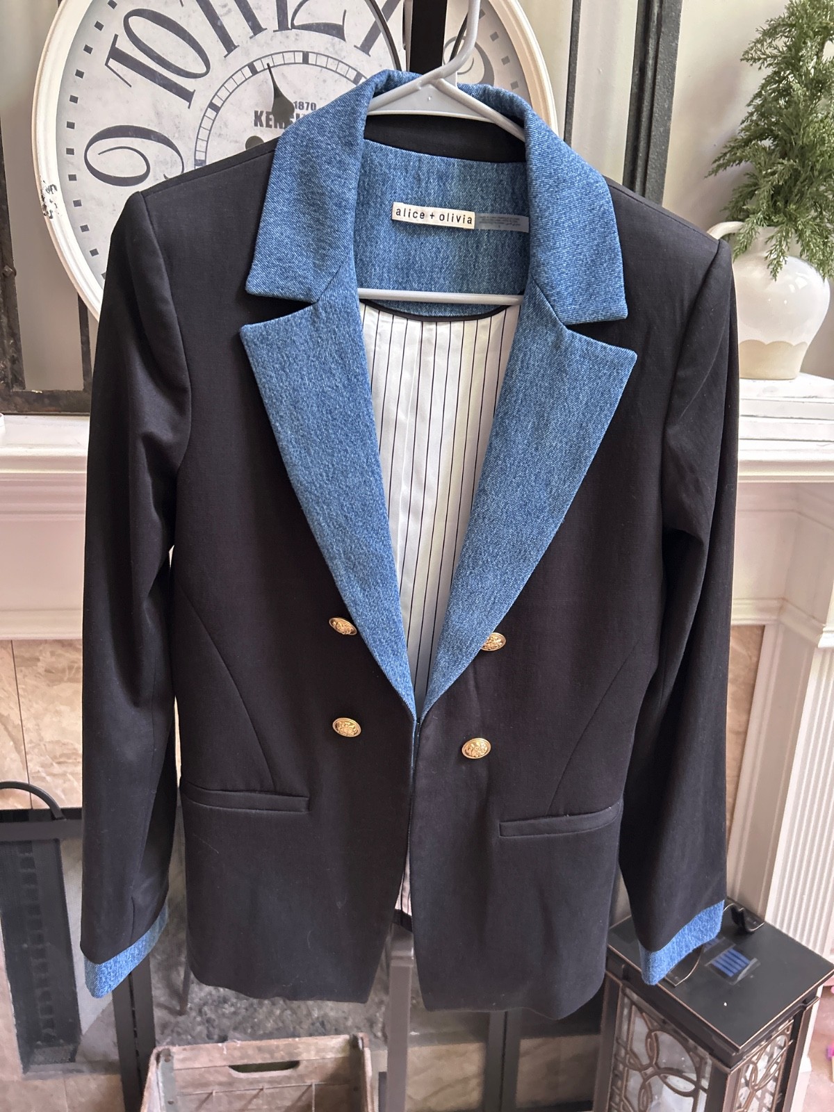 $660 ALICE + OLIVIA Women’s “Mya” blazer jacket – Black / Liana Blue – 6