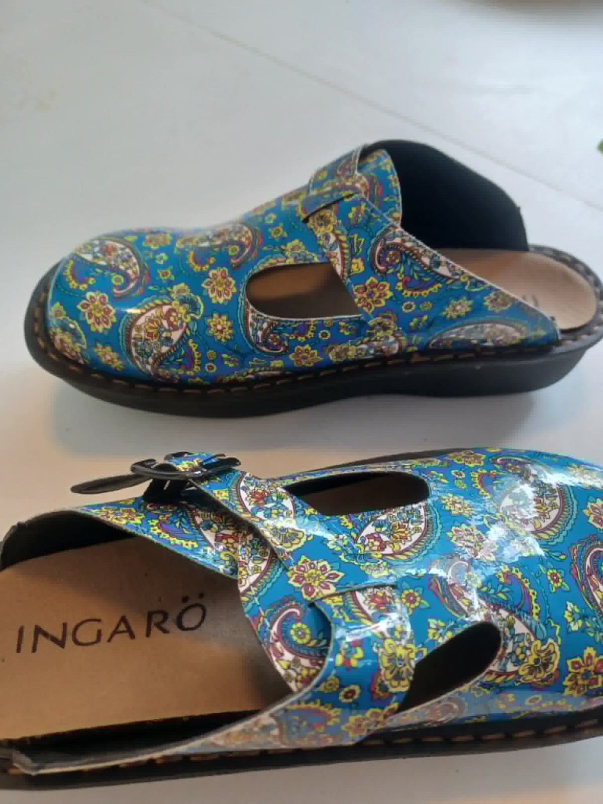 Ingaro Happy Nursing CLogs Shoes Size 7M Blue Paisley Glossy Work w/box and tags