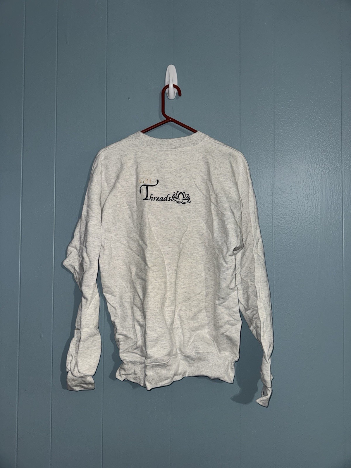 GBE Threads Yo Mamas Milk Custom Rare CrewNeck Sweater Men’s Medium