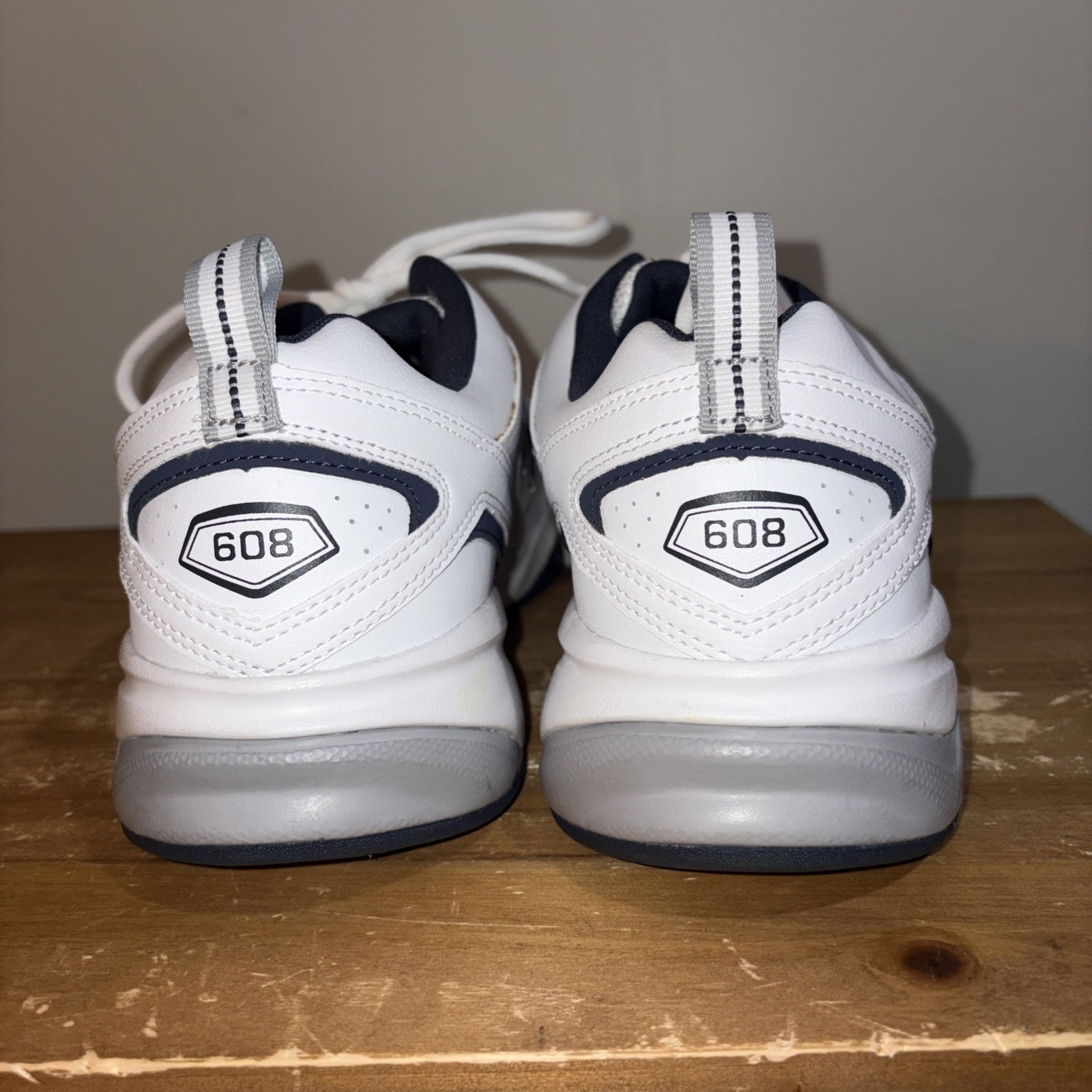 New Balance Men’s Wide 608 Shoe Size 10.5 2E White and Navy Blue
