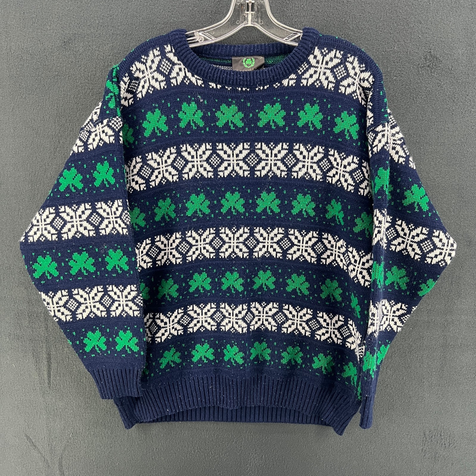 VTG Emerald Isle Sweater Shamrocks & Snowflakes Ireland St Patrick’s Day Medium