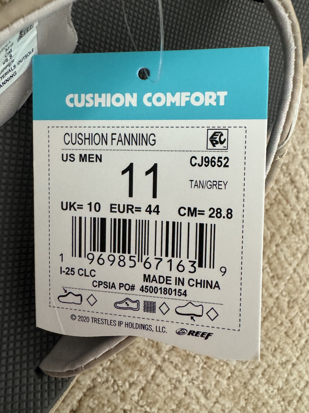 REEF Cushion Fanning Mens Sandals Flip Flops, Tan/Grey Men’s Size 11 – NEW!
