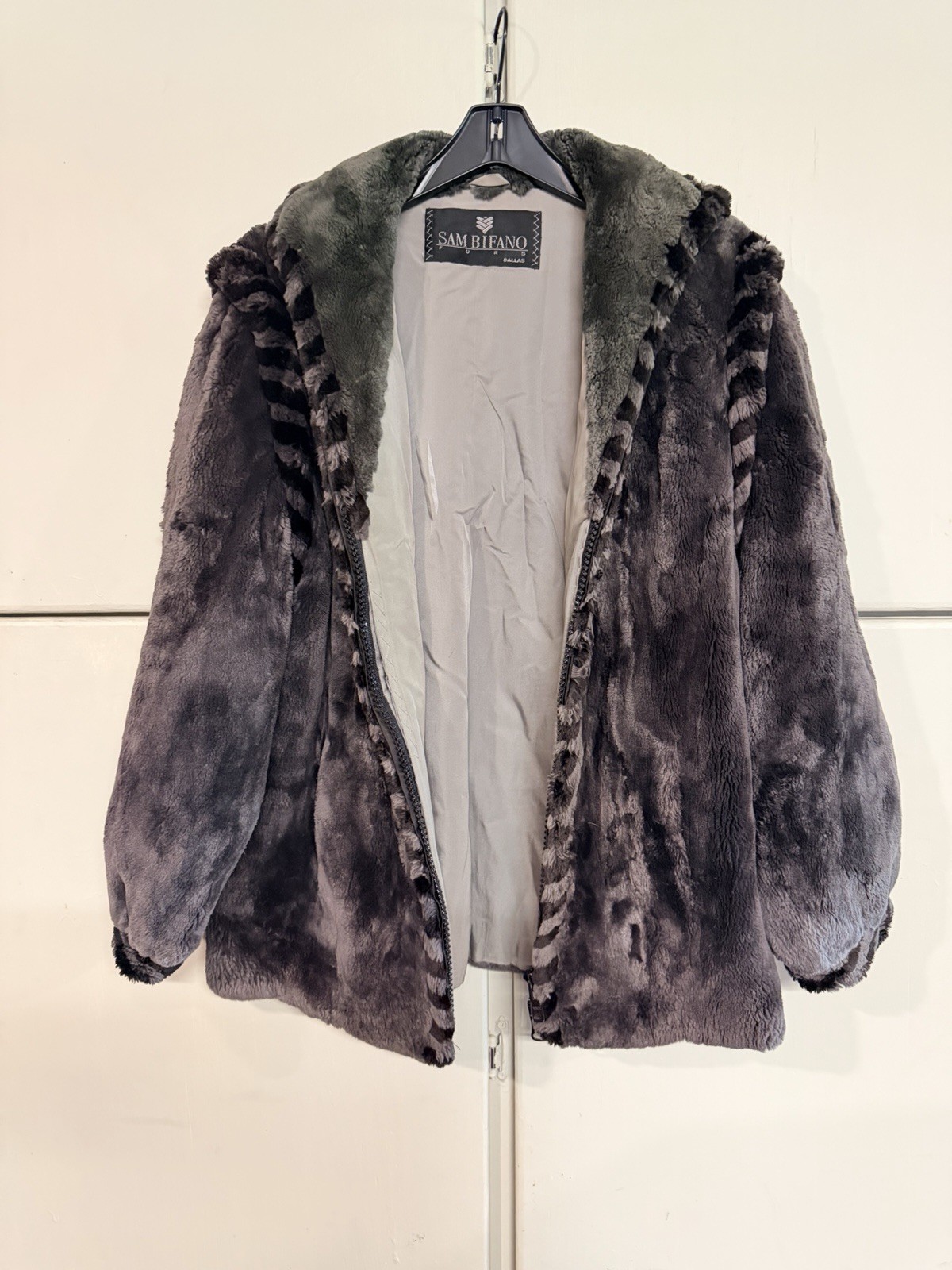 Vintage Sam Bifano Dallas Dyed Sheared Beaver Fur Jacket Gray Chevron Trim Coat