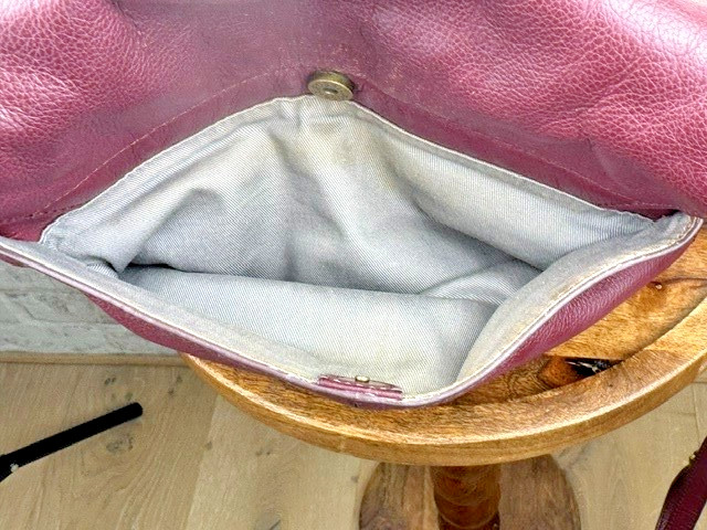 Fossil Sydney Crossbody Bag Adjustable Purse Clutch Fuchsia Hot Pink Leather