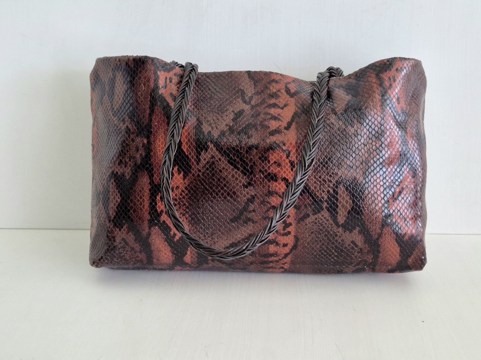 Falor Le Borse Earth Tones Snakeskin Embossed Leather Medium Tote/ Shoulder Bag