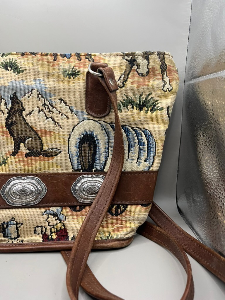 Vintage Horse Tapestry Purse Bag Staps Silver Buckle Wolf Cowboy Shoulder Bag